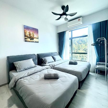 Botiza Suites At Jesselton Quay Kota Kinabalu Exterior photo