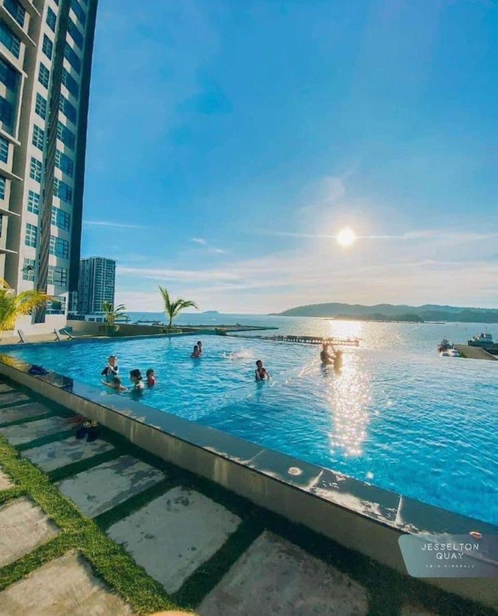 Botiza Suites At Jesselton Quay Kota Kinabalu Exterior photo